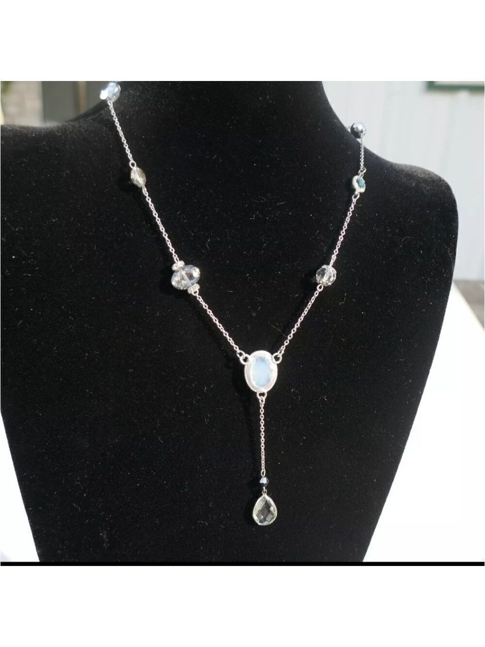 Ali Kahn New York Y-drop Necklace Opaque Clear Crystals Silvertone 18 inch - Picture 5 of 7